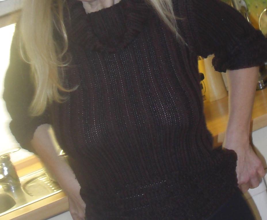 25P Mature GF upskirt stockings downblouse cleavage pokies