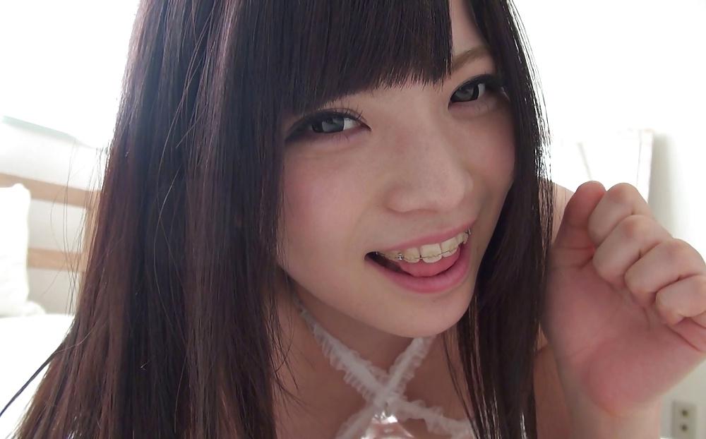 25P Young Asian Teens