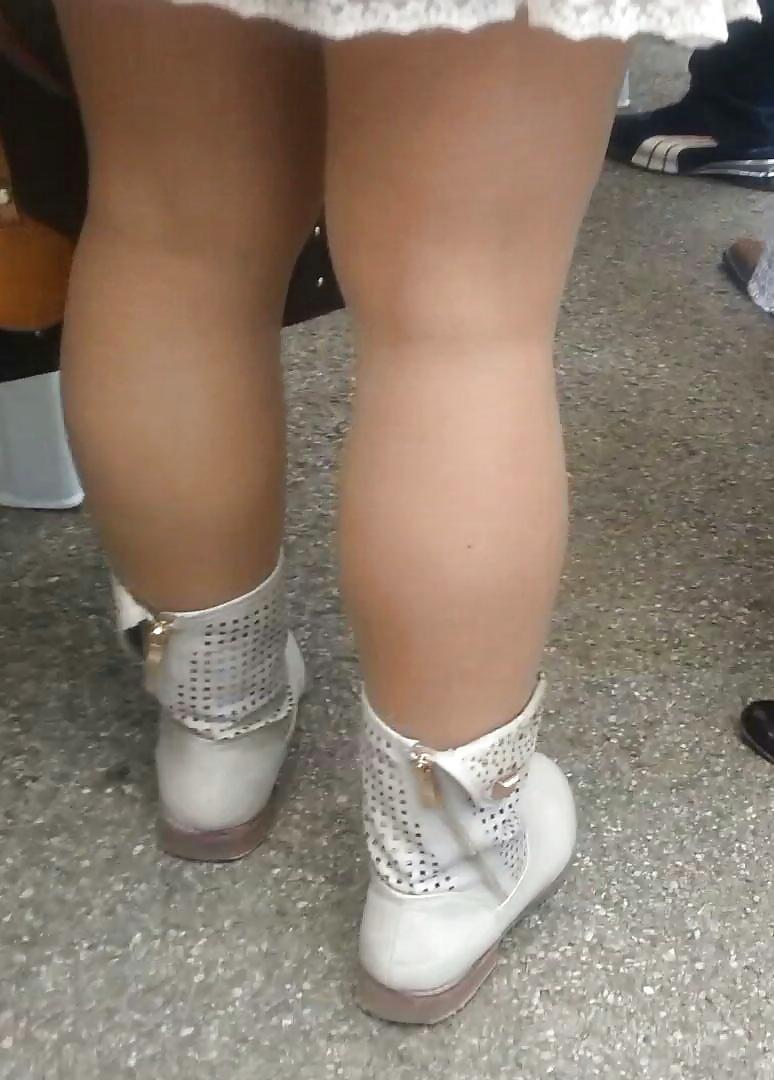 25P Spy feet, legs and skirt romanian
