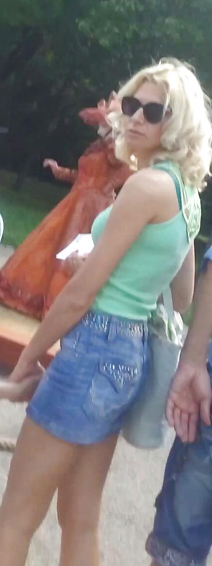 8P Spy sexy blonde skirt and feet romanian
