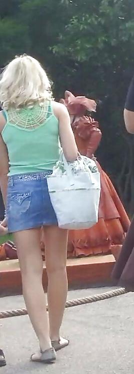 8P Spy sexy blonde skirt and feet romanian