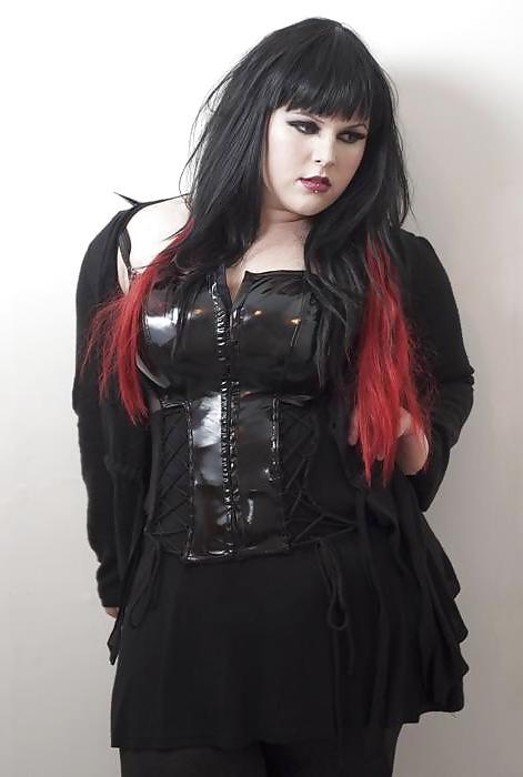 25P Bbw in latex,pvc,shiny .... 6