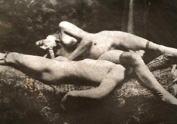 25P Retro porno photo!