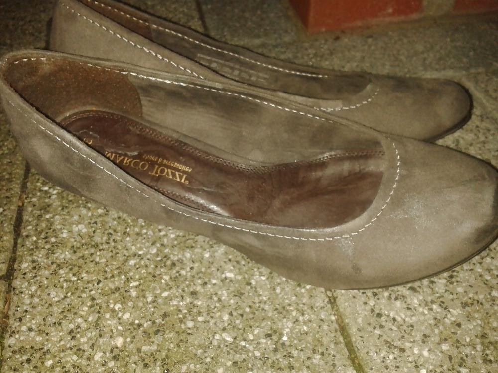 12P The stolen shoes of my neighbor