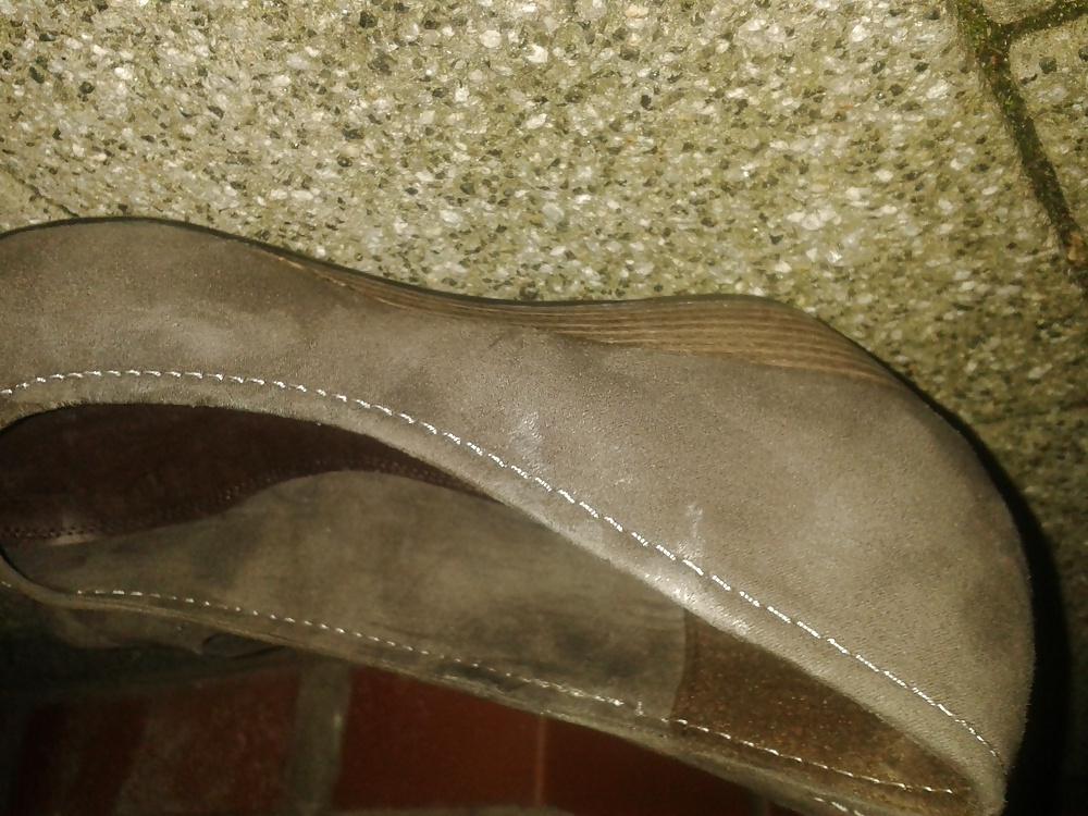 12P The stolen shoes of my neighbor