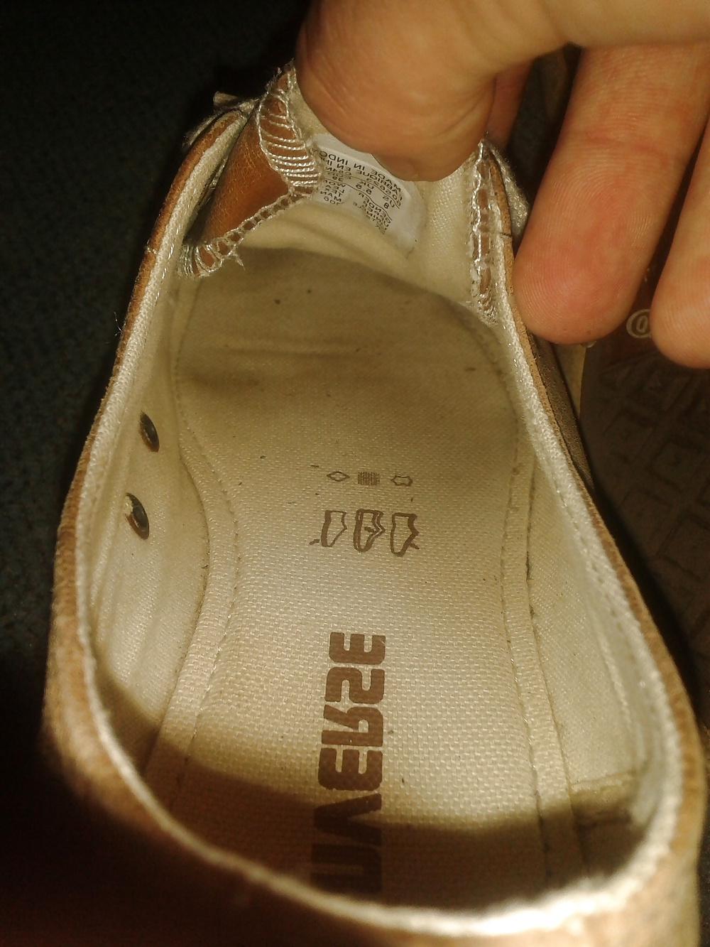 12P The stolen shoes of my neighbor