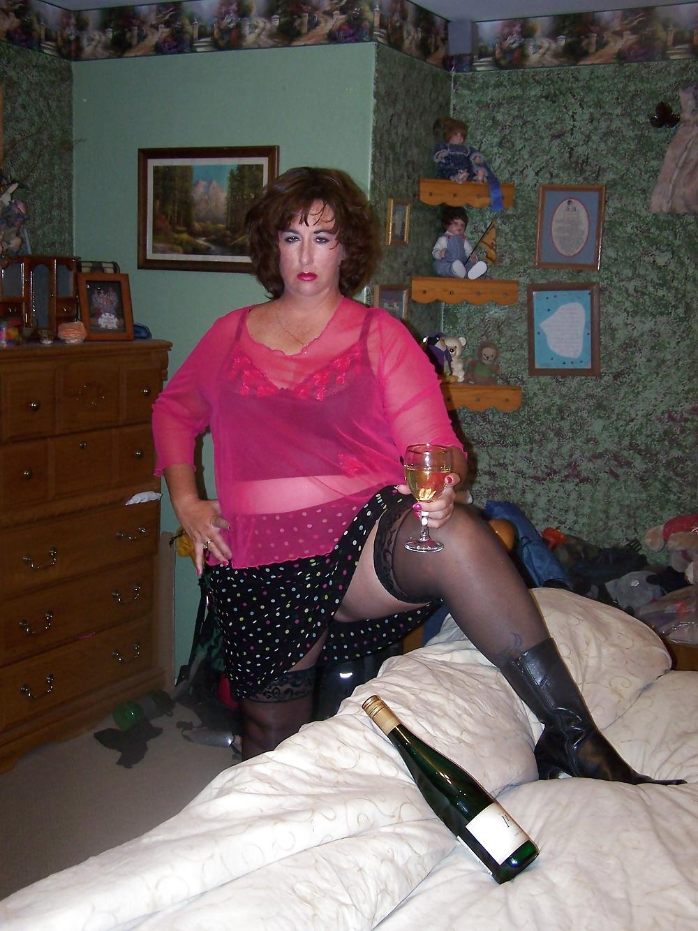 25P BBW wearing stockings