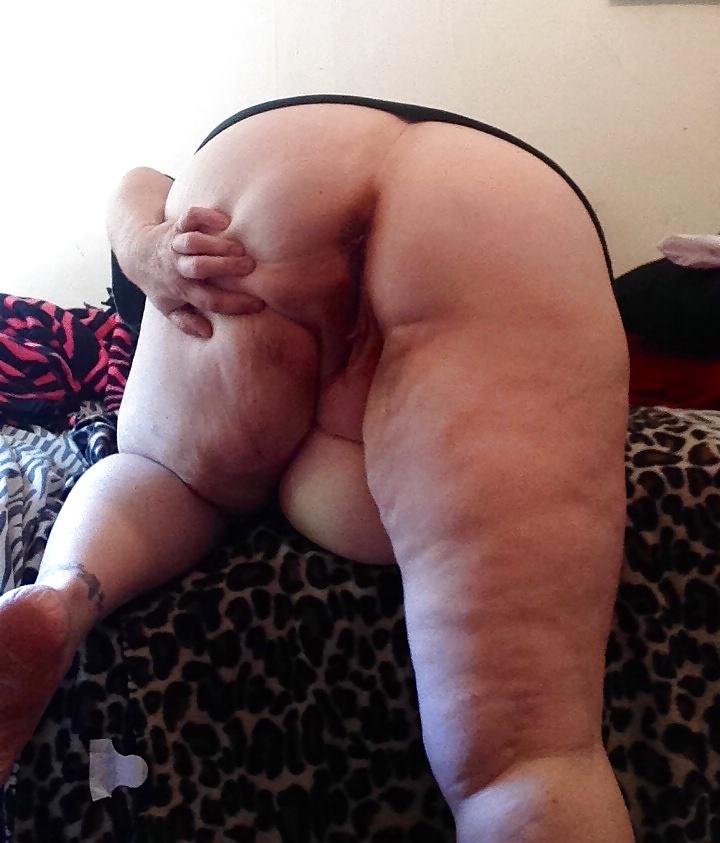 10P Fat BBW Neighbor Loves Showing Her Ass And Pussy! 