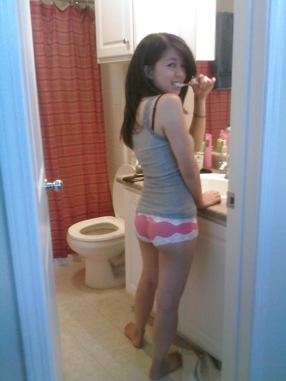25P Sexy asian girl with white husky