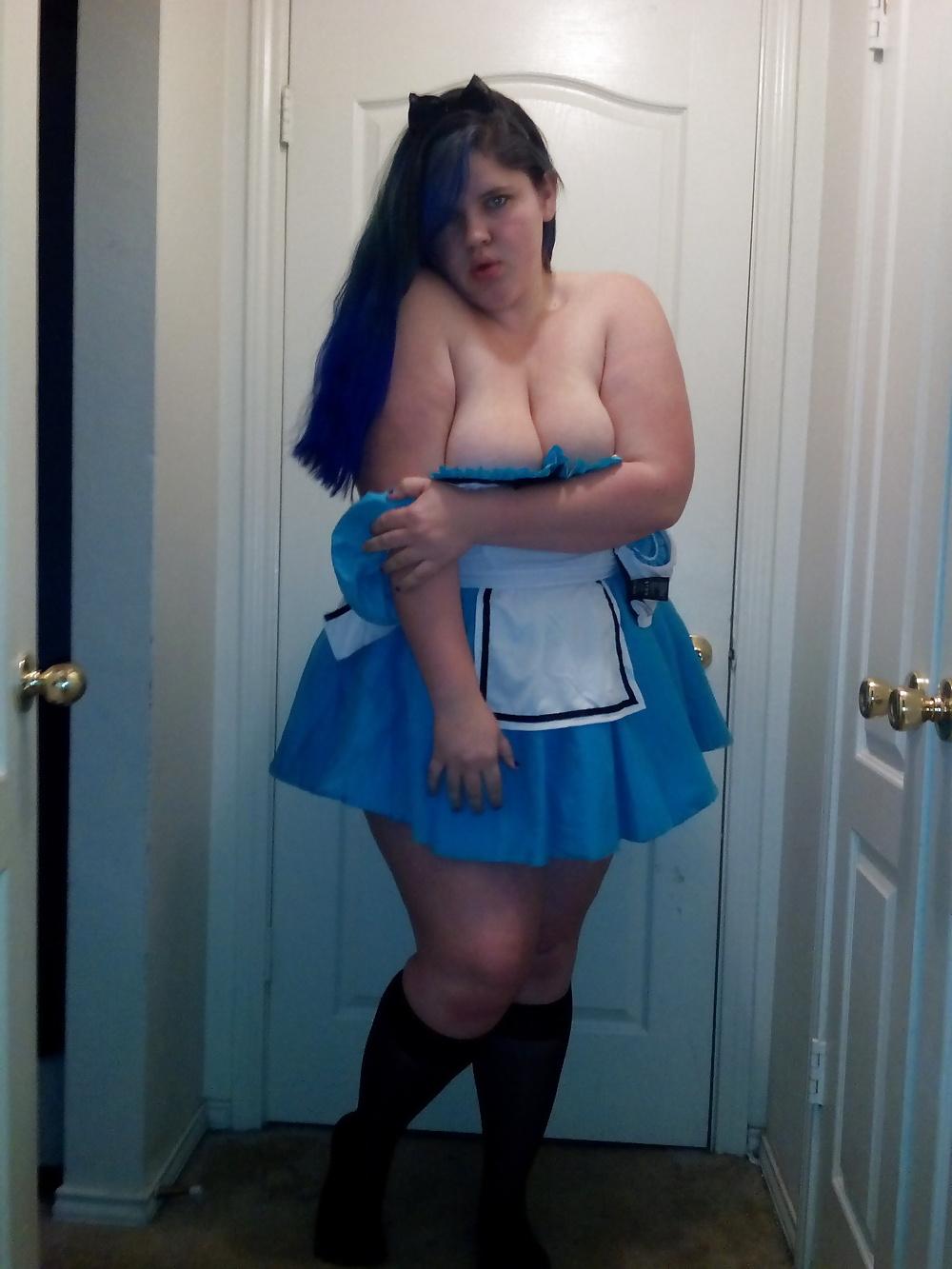 25P SEXY BBW nerd dresses up ALOT