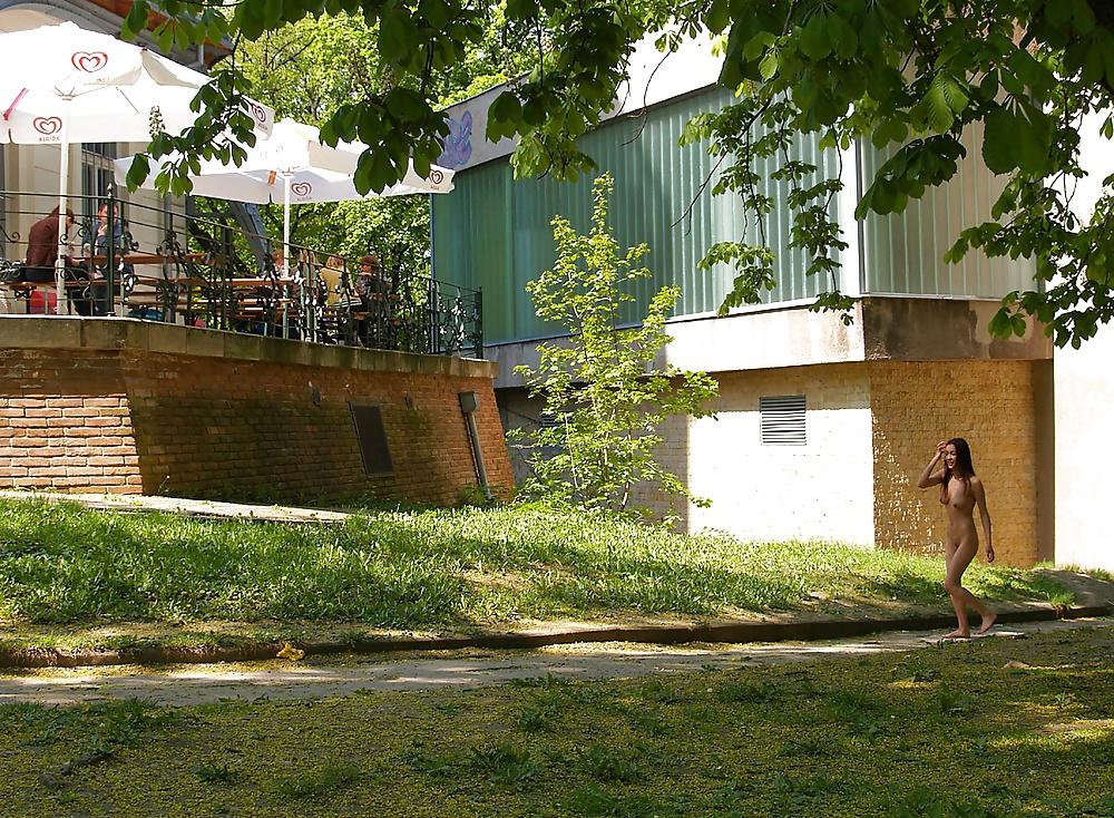 19P Wife walks naked in a public park