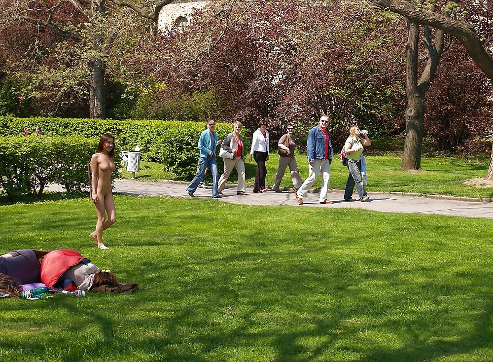 19P Wife walks naked in a public park