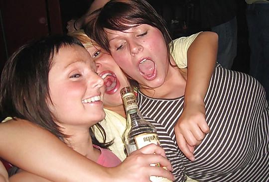25P Danish teens & women-165-166-nude cleavage breasts touched 