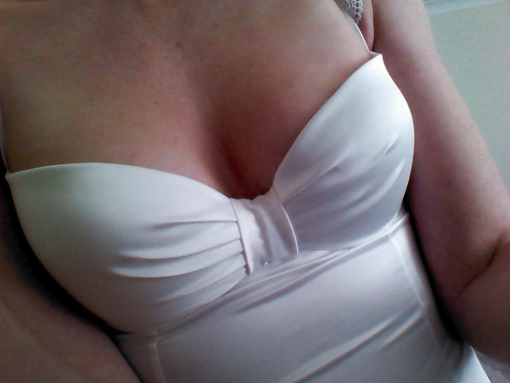 21P My Wife's Delicious Cleavage