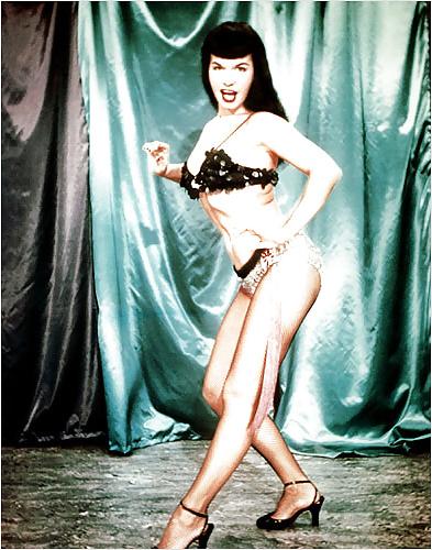 25P Classic PinUps ,Retro and Vintage Babez