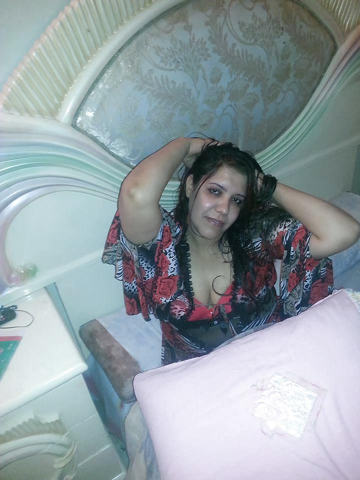 14P NEW ARAB BBW