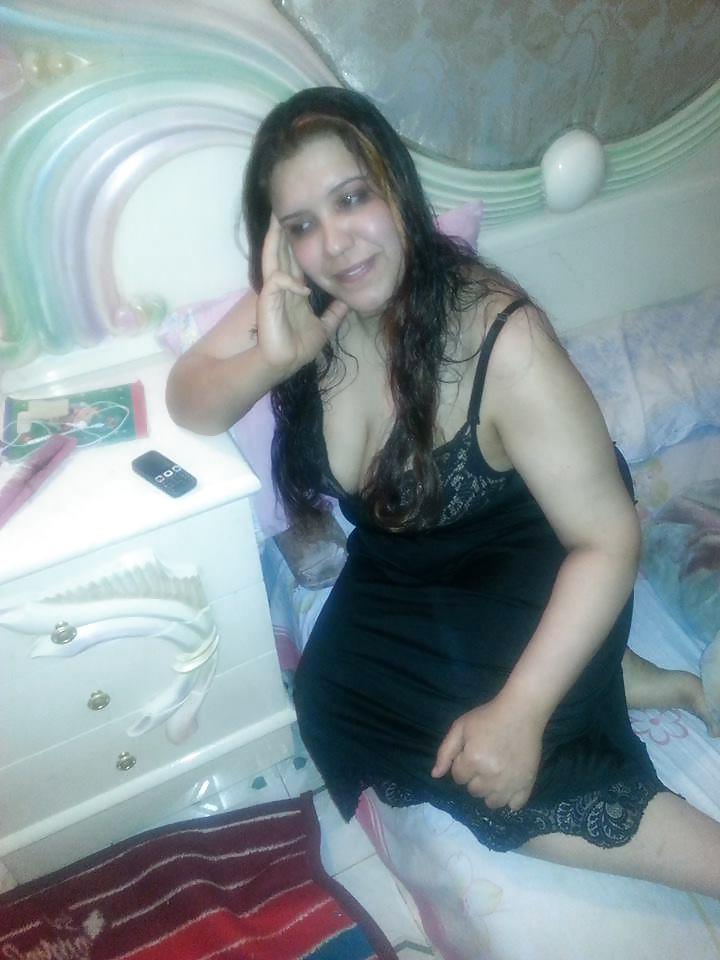 14P NEW ARAB BBW