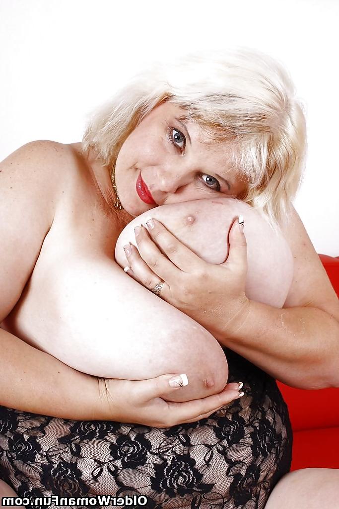 16P 38 year old BBW Juliana from OlderWomanFun