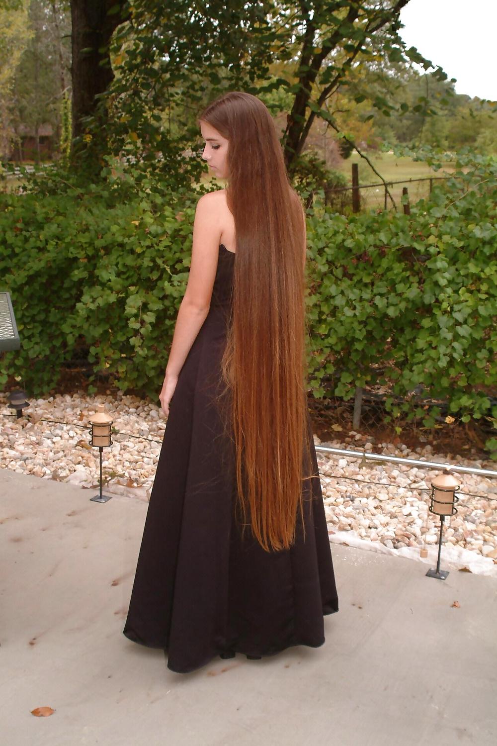 10P Beautiful Teen With Insanely Long Hair - 03
