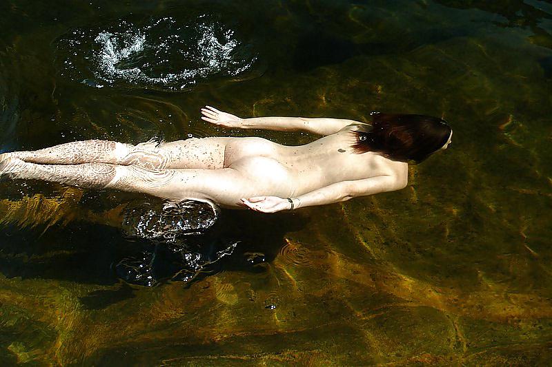 25P Mix Nude in the Nature 1