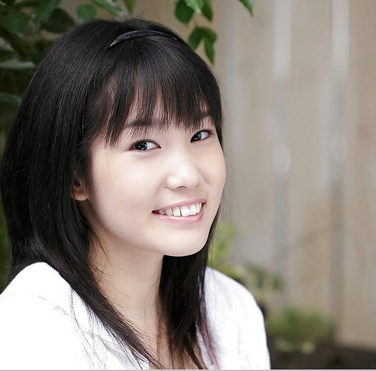 25P Asian Sweethearts - Yui Kasugano