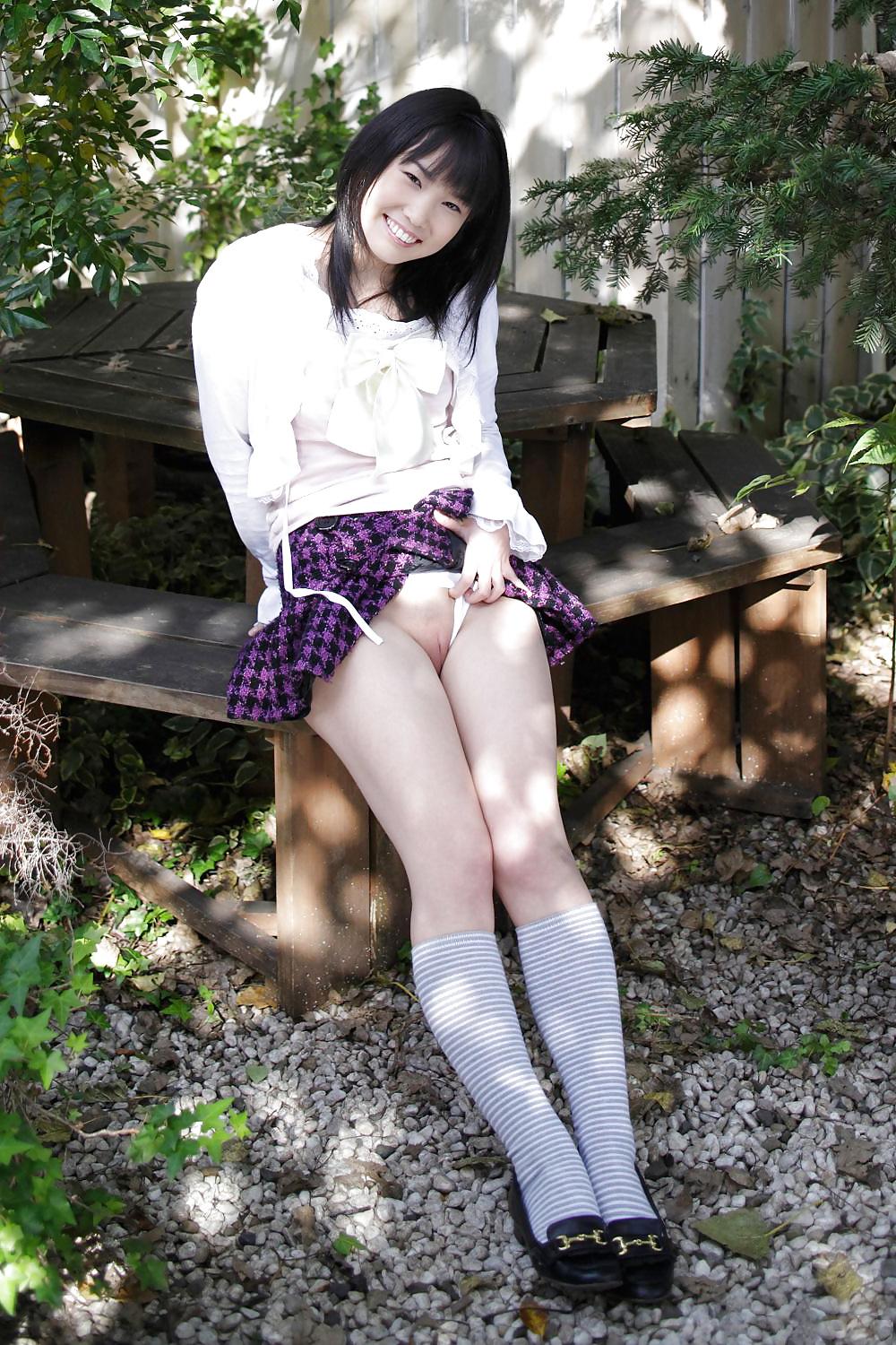 25P Asian Sweethearts - Yui Kasugano