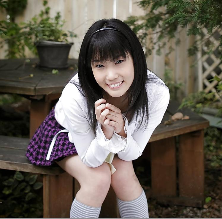 25P Asian Sweethearts - Yui Kasugano