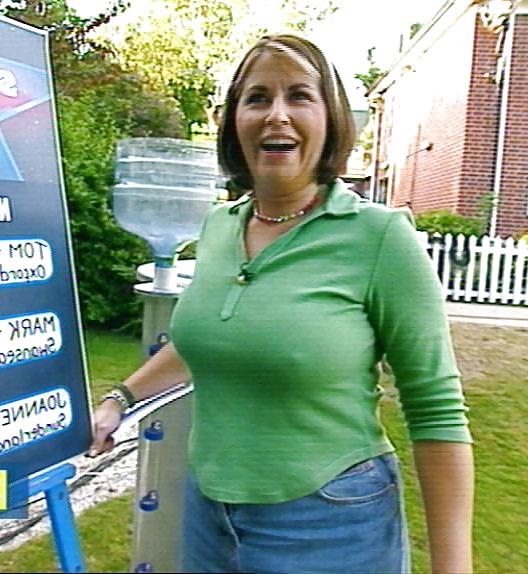25P British Girls with Curves 2