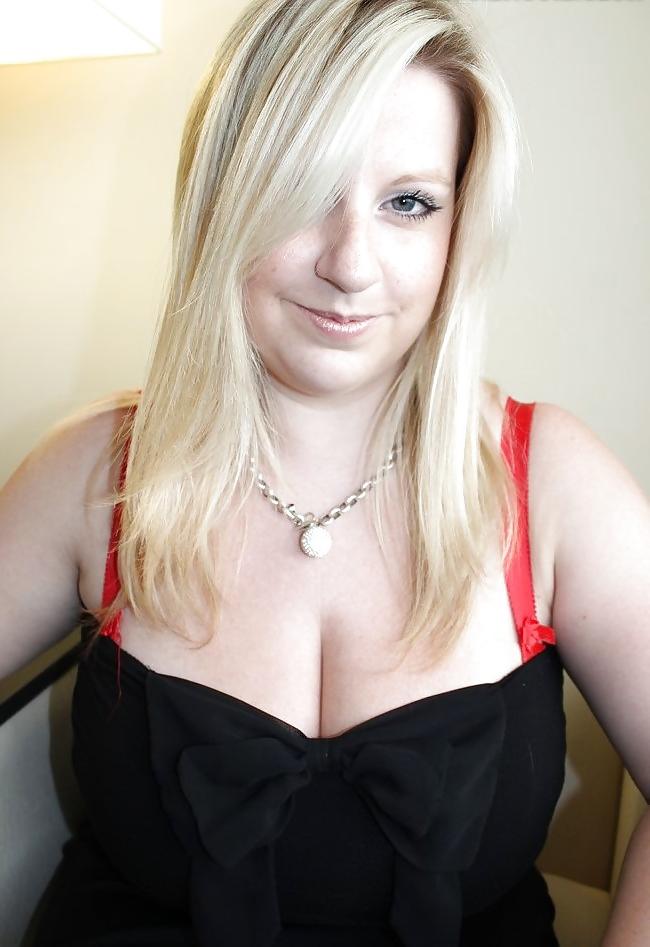 25P Big Natural Silicone-free Boobs! (BBW)