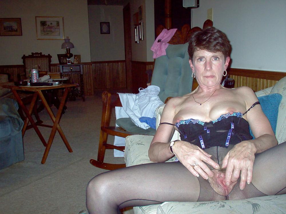 22P Big Red Pussy Mary