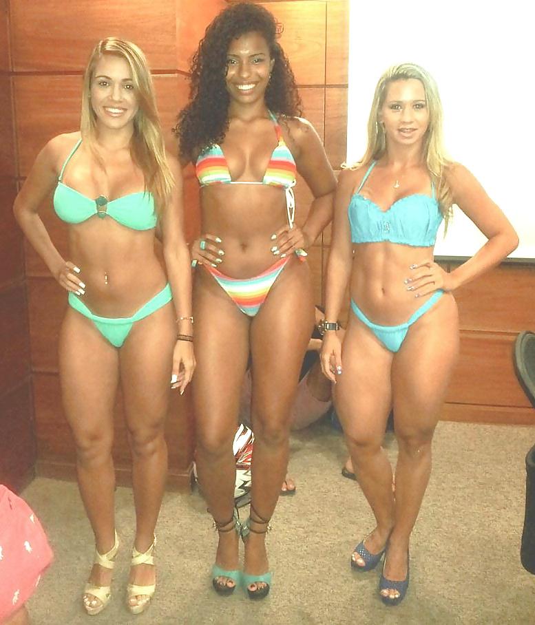 19P Young Black Beauties 