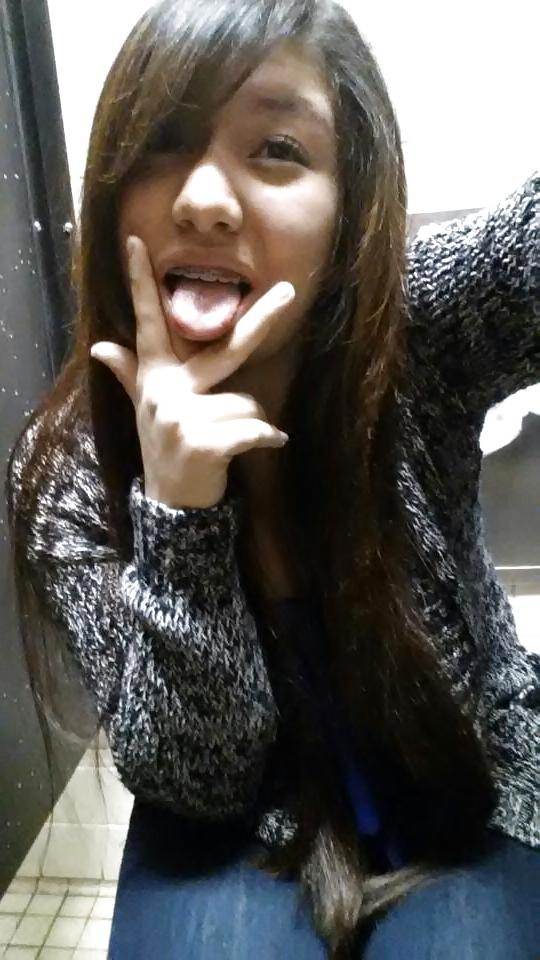 8P Looking For Someone To Cum on Them Or Faked Them