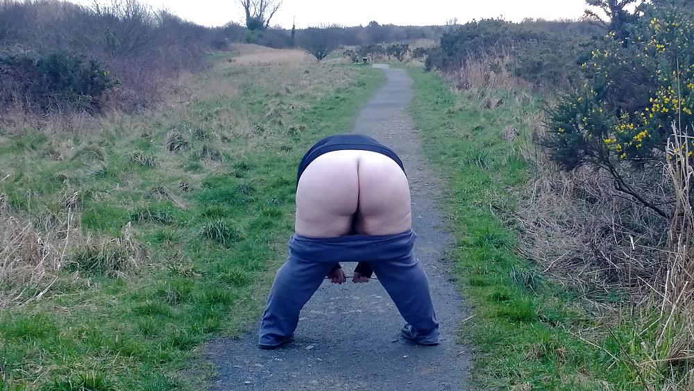 25P Tim Tess 15 Hairy BBW goes Bird watching