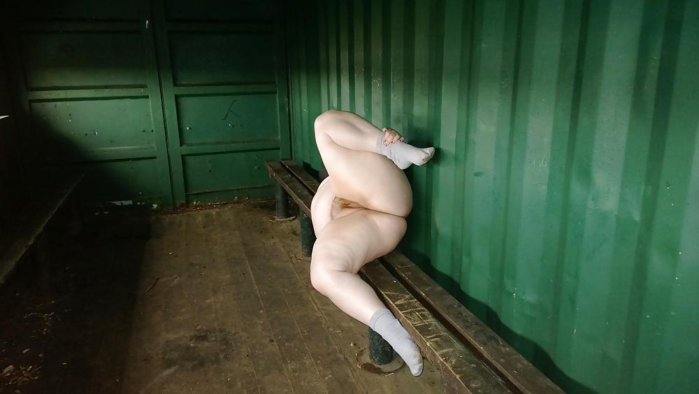 25P Tim Tess 15 Hairy BBW goes Bird watching