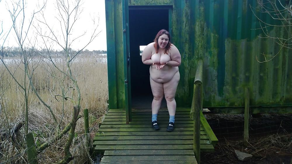 25P Tim Tess 15 Hairy BBW goes Bird watching
