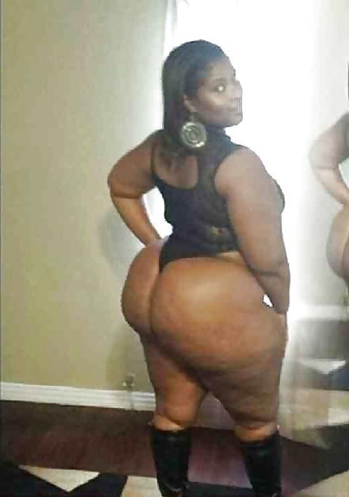 25P Thick black chocolate big booty 3