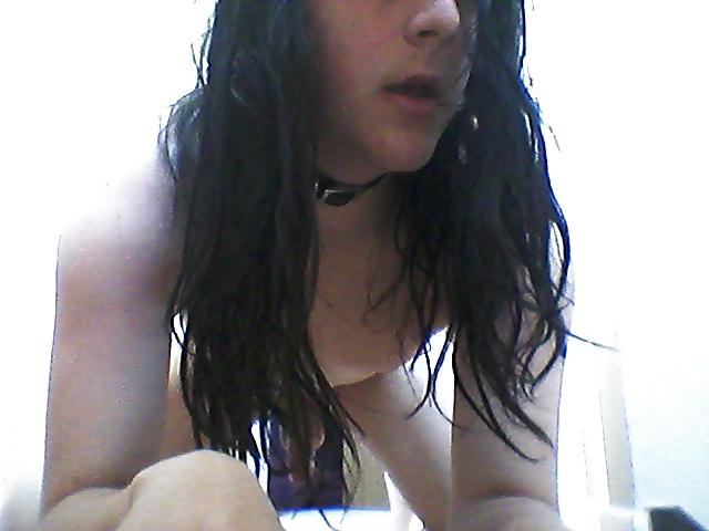 25P Ramona Berkowitz, turbo goth and solo slut!