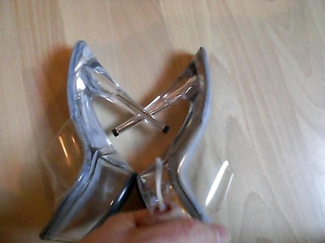 22P Cumshot on her clear Heels
