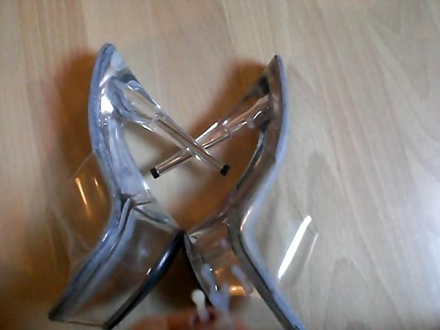 22P Cumshot on her clear Heels