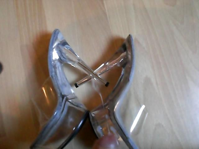 22P Cumshot on her clear Heels