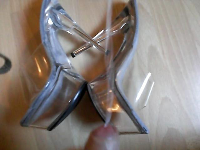 22P Cumshot on her clear Heels