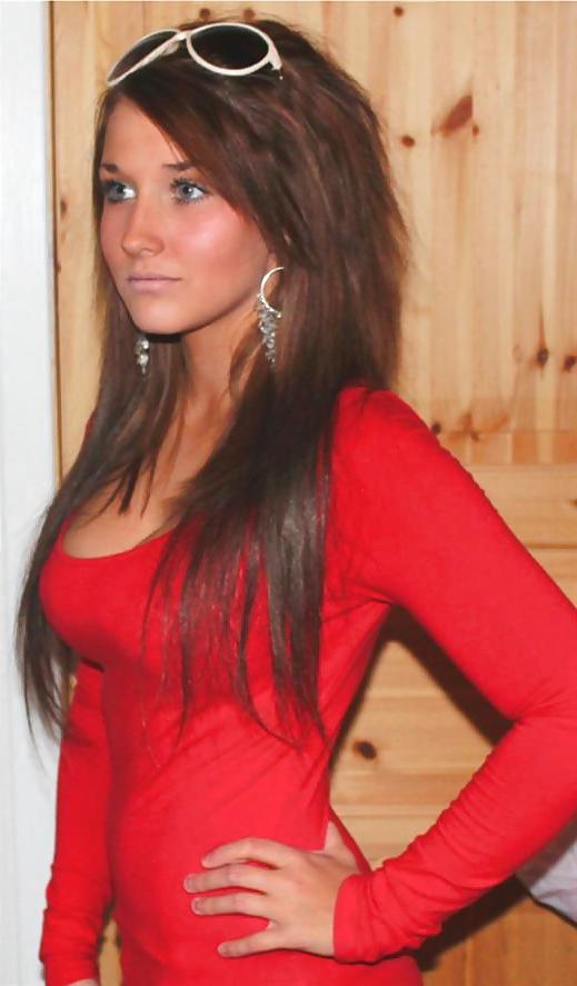 25P Cleavage & Stuff..