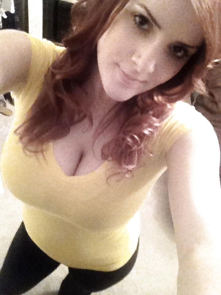 25P Cleavage & Stuff..
