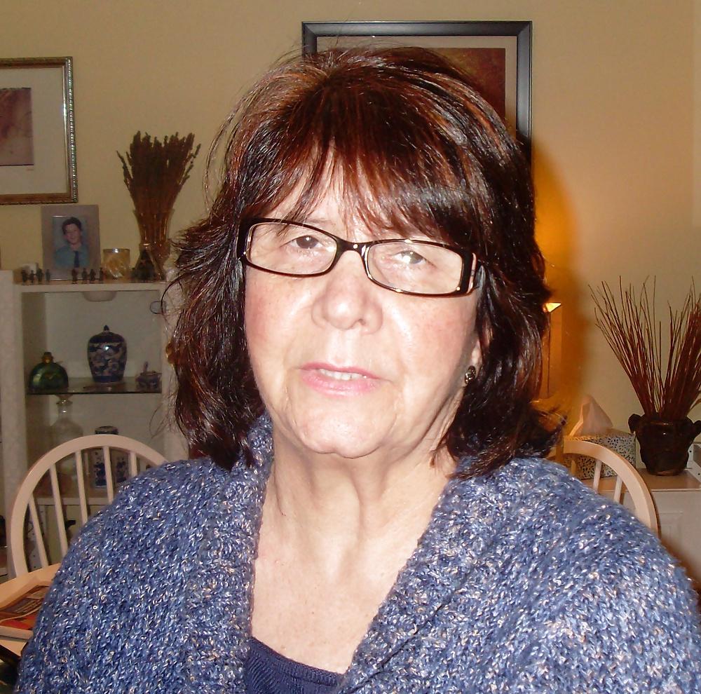7P Ugly whore wife