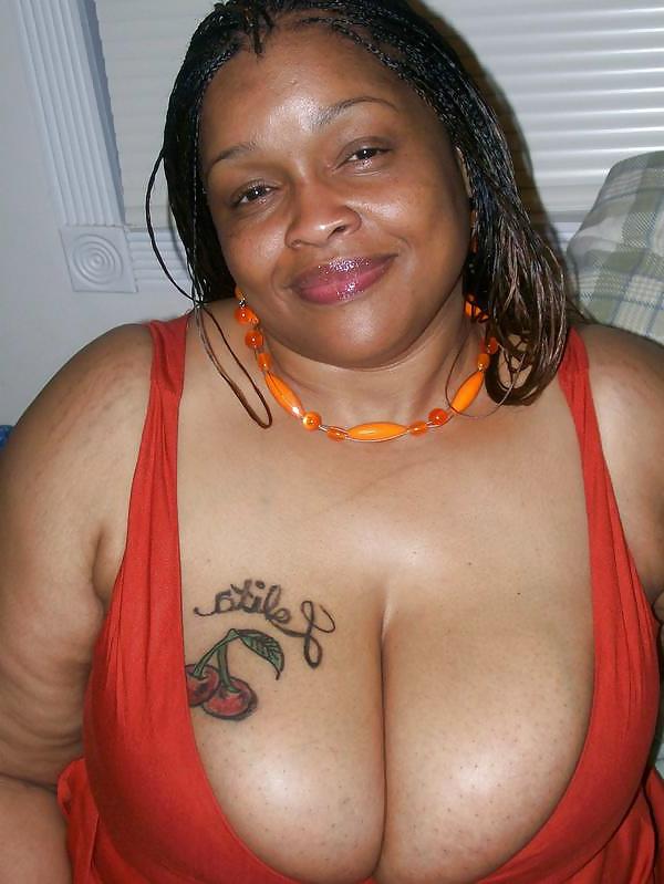 25P ALL KINDS OF BLACK MATURES PT.62
