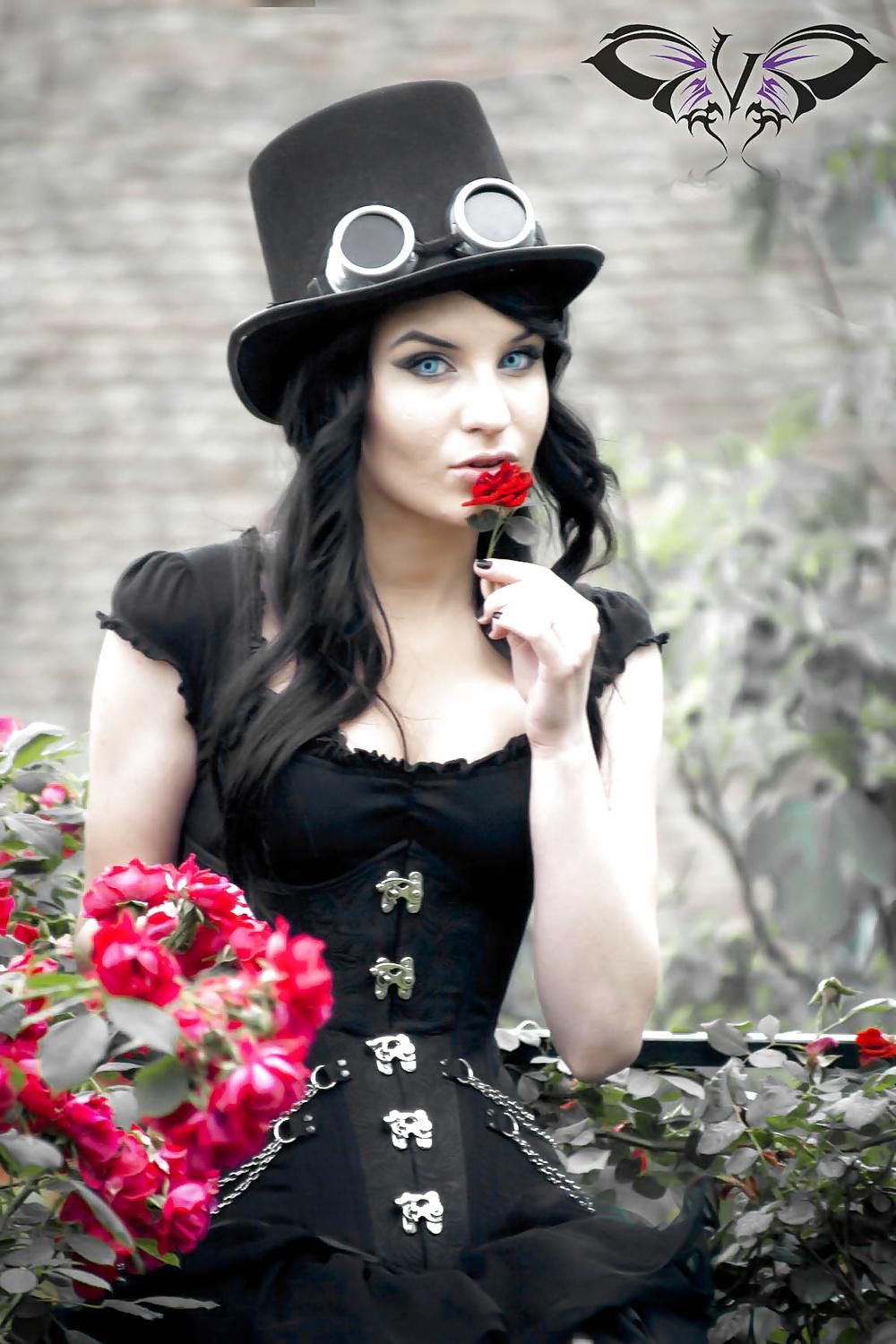 25P Gothic X