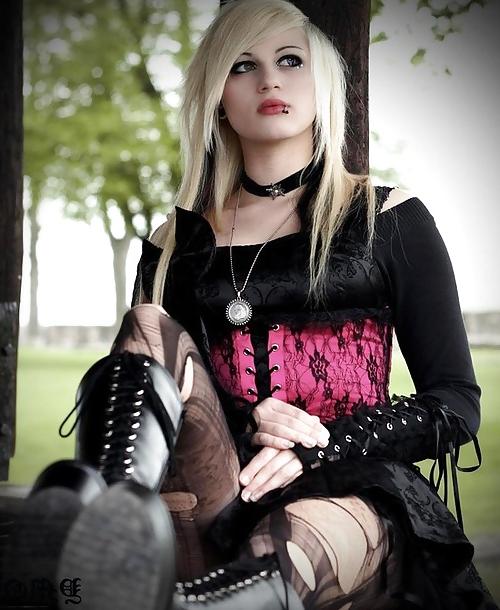 25P Gothic X