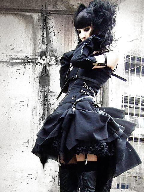 25P Gothic X