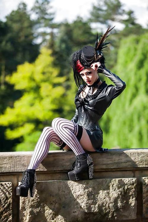25P Gothic X