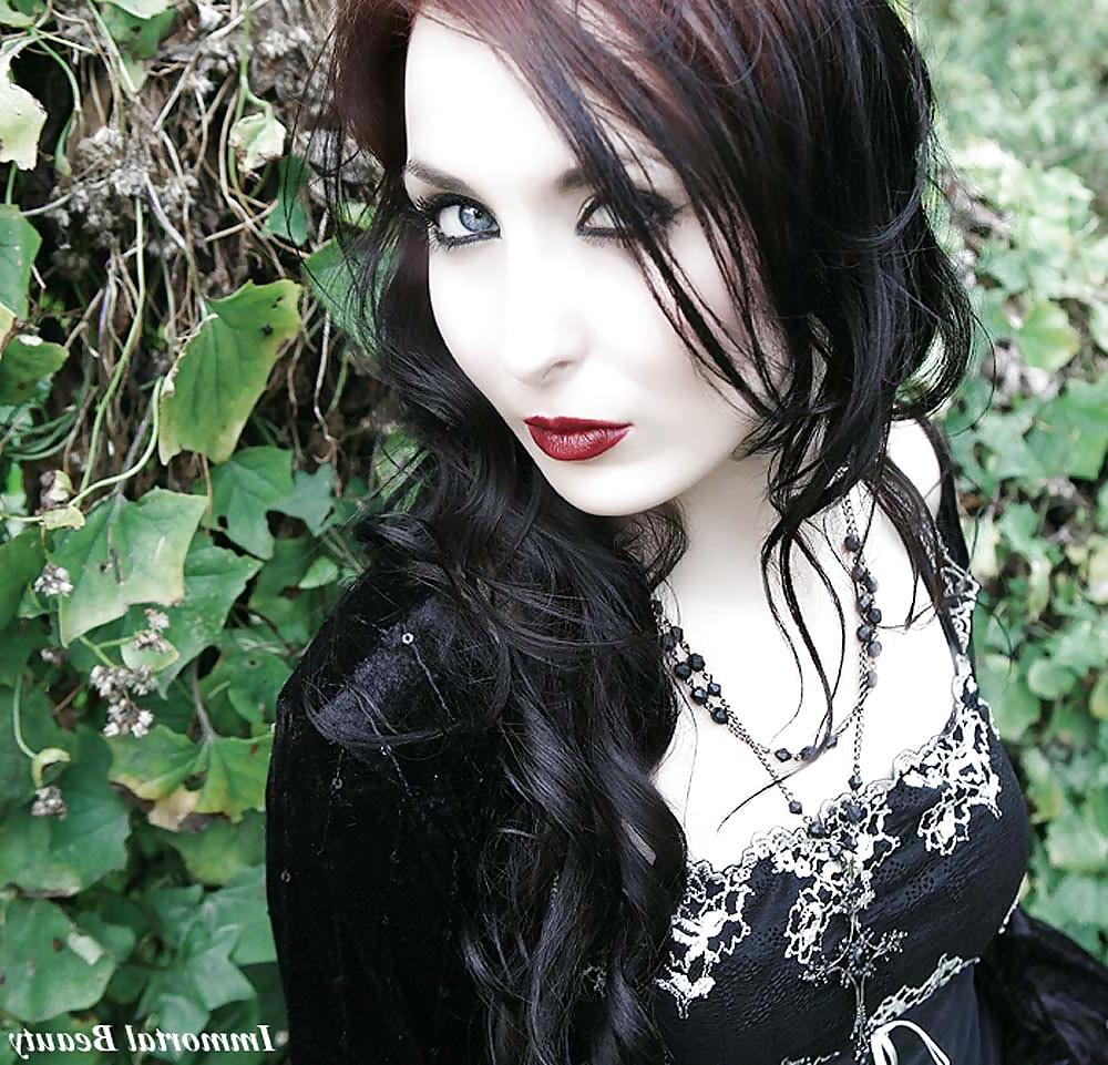 25P Gothic X